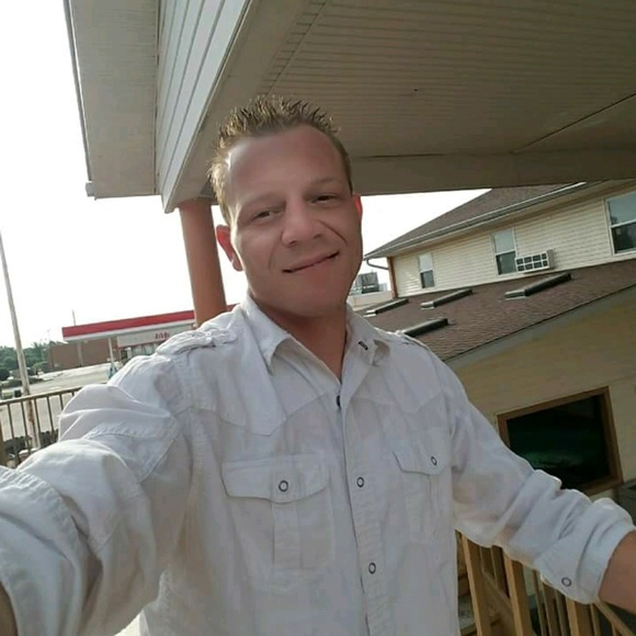 Meet your Posher, Joshua - Picture 1 of 1